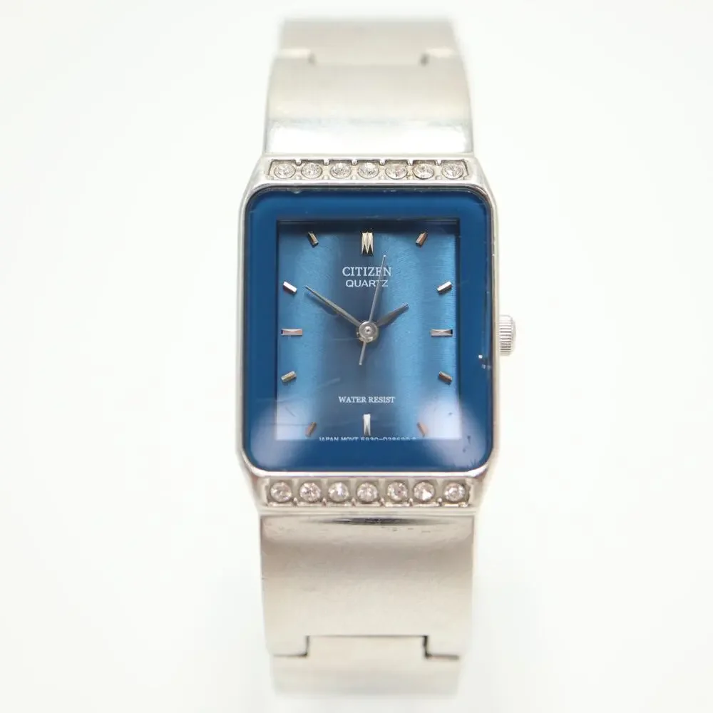 Vintage Citizen Womens Blue 19mm Diamond Tank Watch 5.75